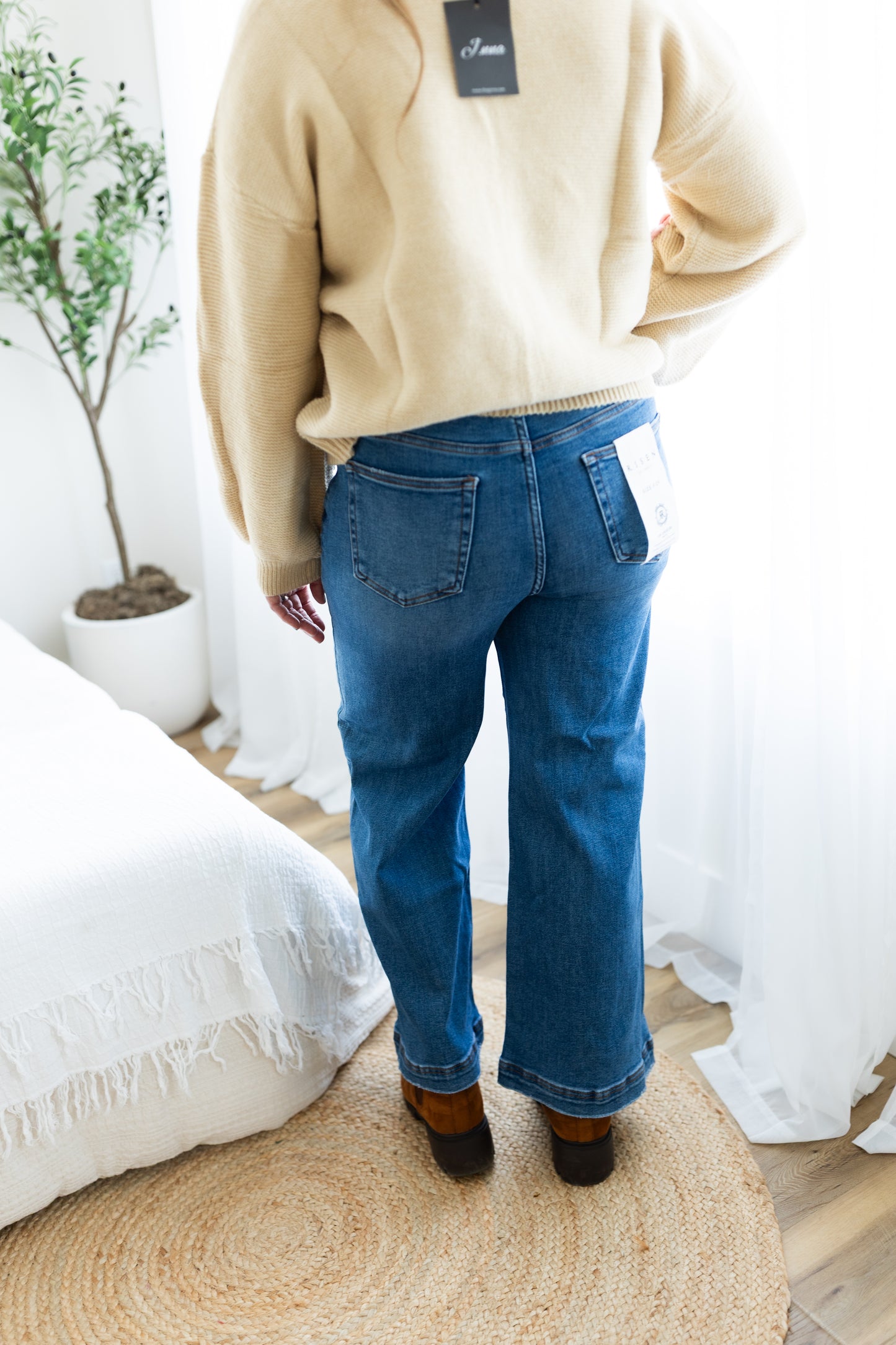 Risen High Rise Crop Wide Leg Jeans with Yoke Detail | Modern Stretch Denim