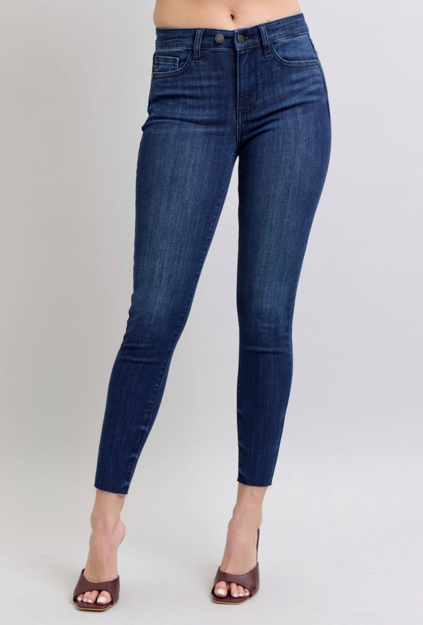 Mid Rise Judy Blue Jeans with Raw Hem – Stretch Denim Skinny Fit