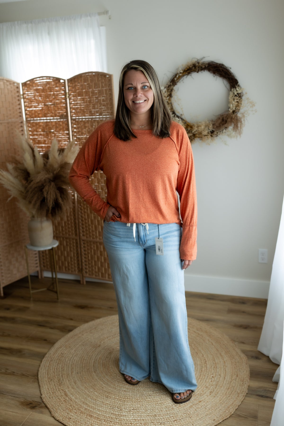 Raglan Thumb Hole Long Sleeve Top