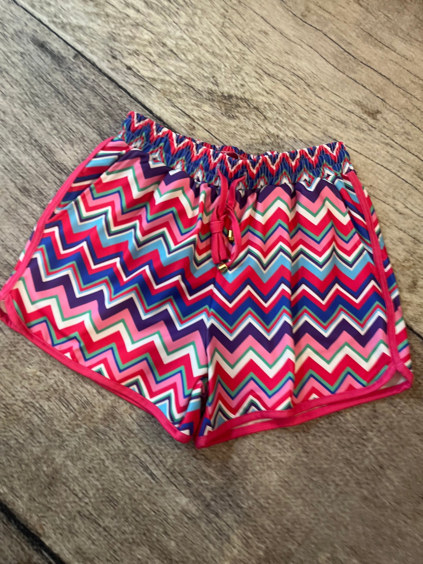 Zig Zag Everyday Shorts