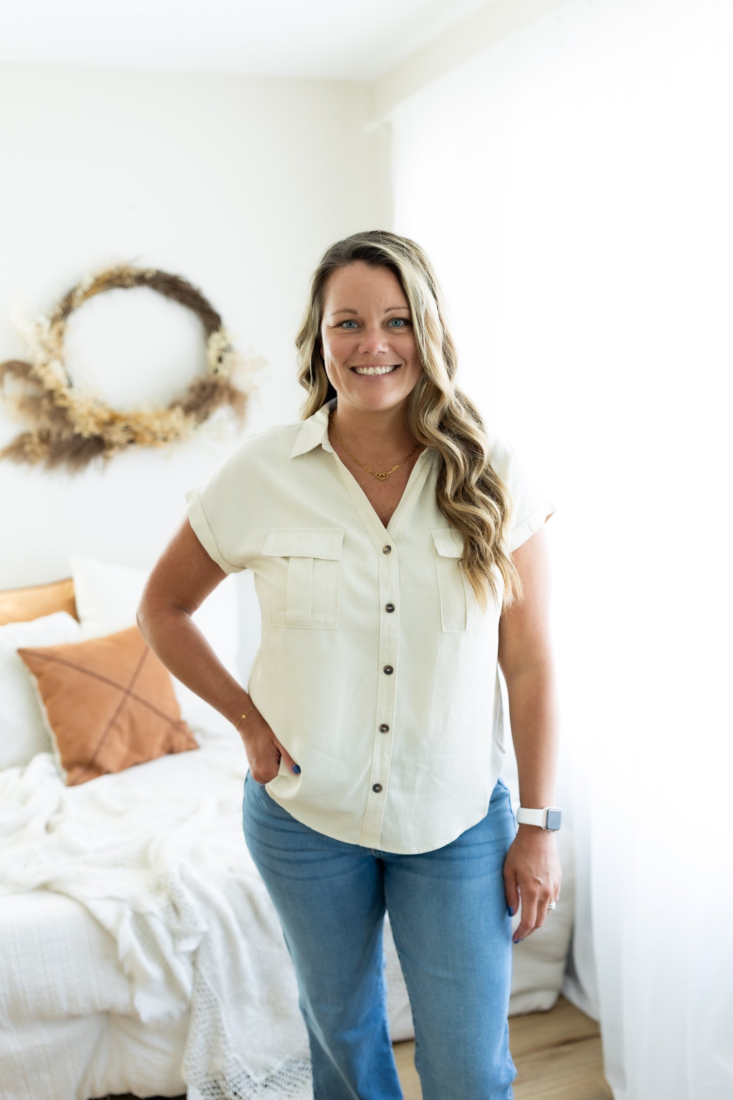 Collared Short Sleeve Button Up Utility Shirt with Front Pockets