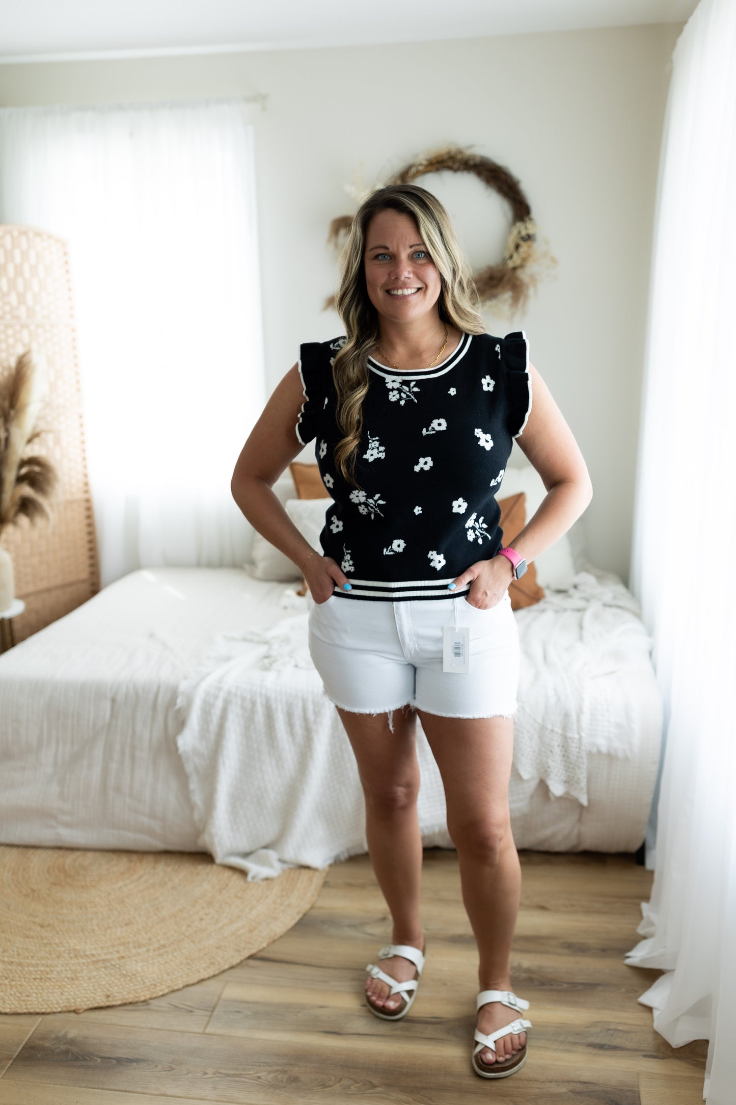 Zenana White Frayed Hem Denim Shorts | Mid Rise Stretch Summer Shorts