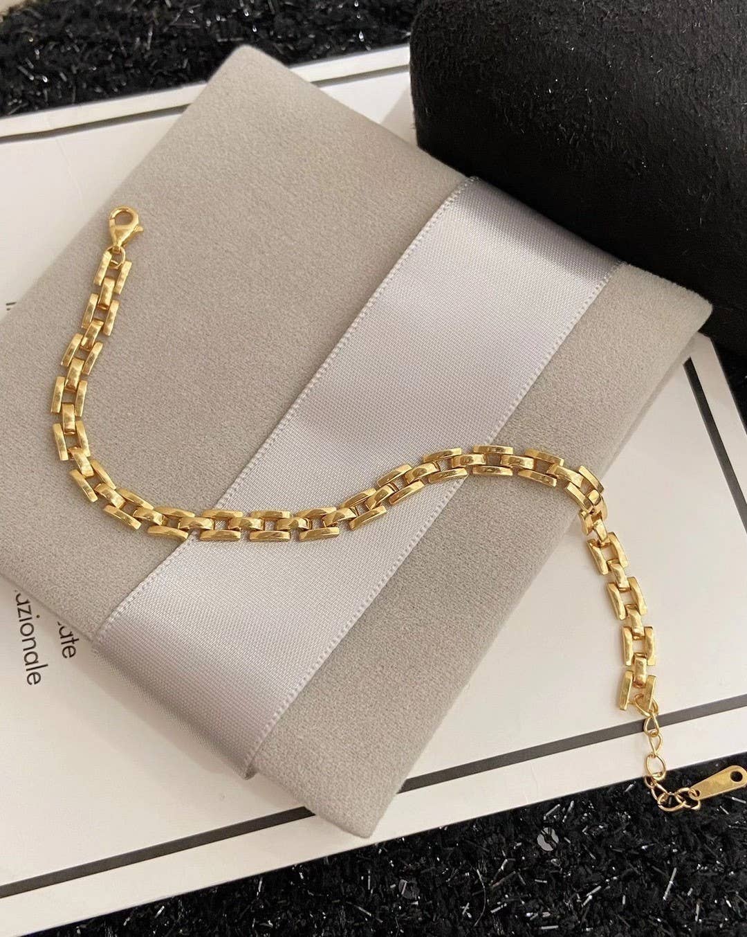18K Gold Stainless Steel Cuban Link Bracelet | Tarnish Free Waterproof Chain Bracelet