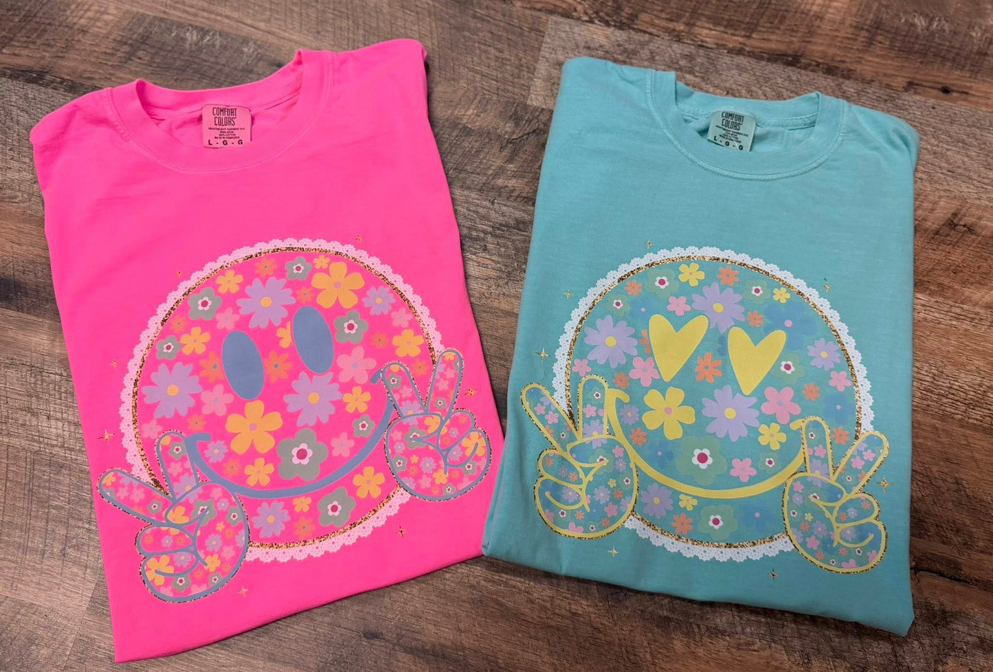 Comfort Colors Retro Smiley Face Tee