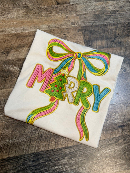 Twisted Ribbon Merry Tee