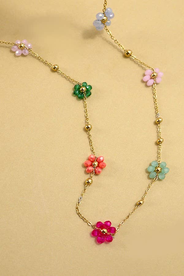 MULTI BEADED FLOWER CHARM NECKLACE |