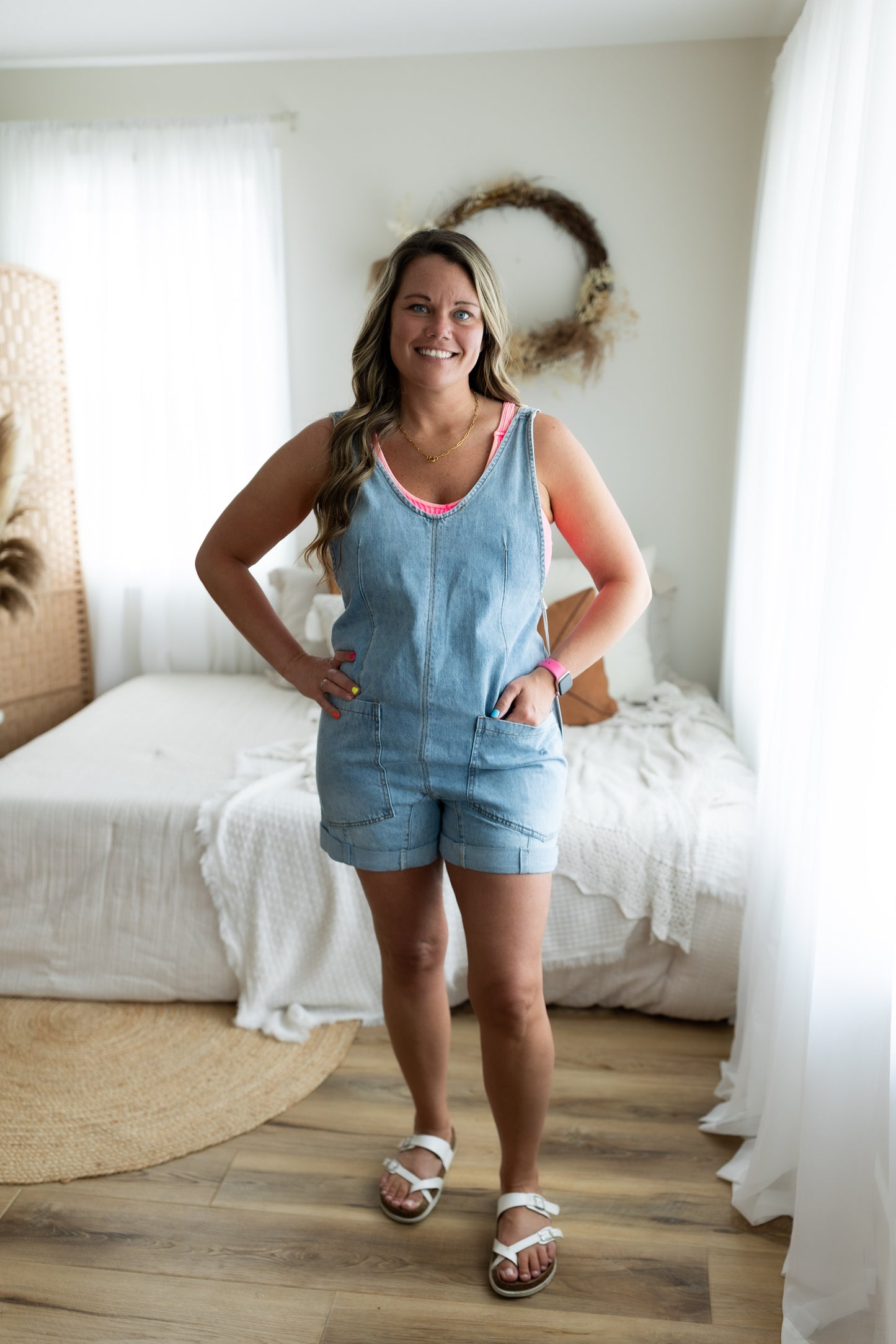 Denim Short Overalls with Front Pockets and Adjustable Straps