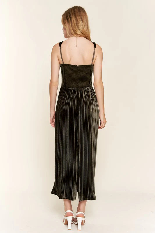 Under the Mistletoe Maxi – Olive Velvet Holiday Dress