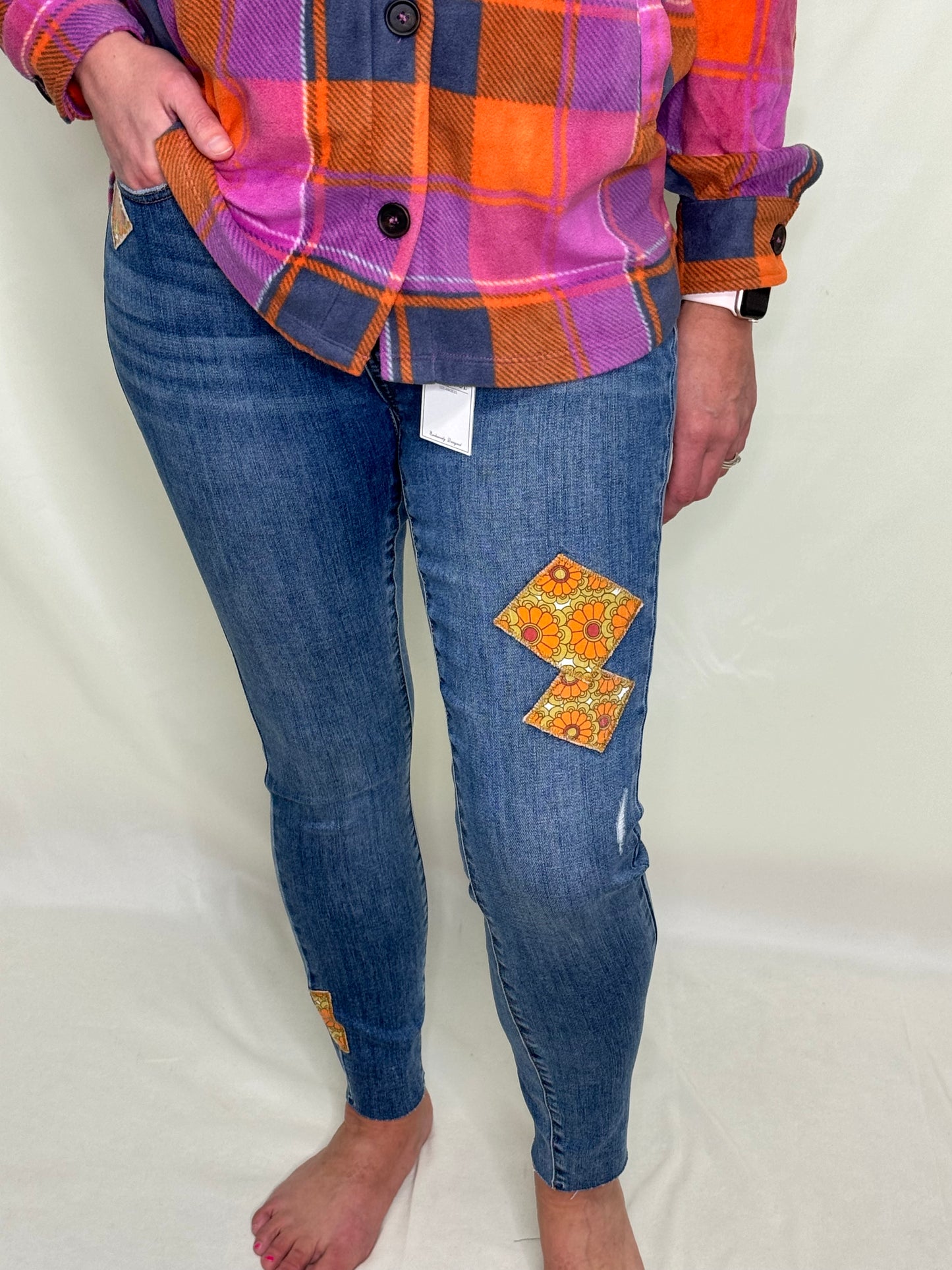 Judy Blue 70's Print Patch Mid Rise Skinny