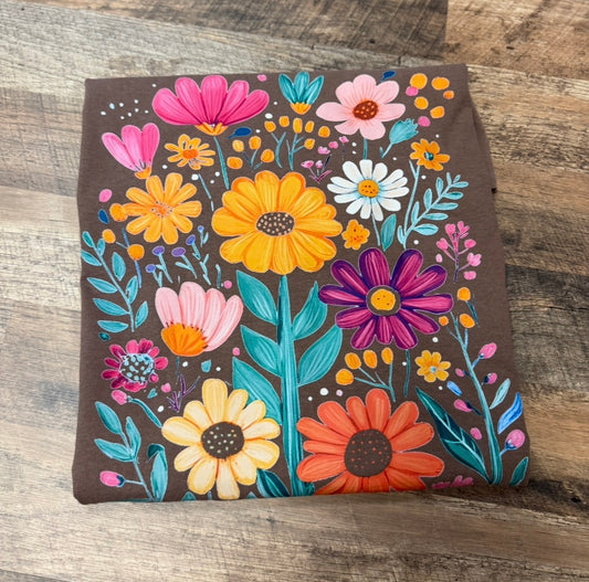 Comfort Colors Brown Floral Tee – Bold Flower Graphic T-Shirt