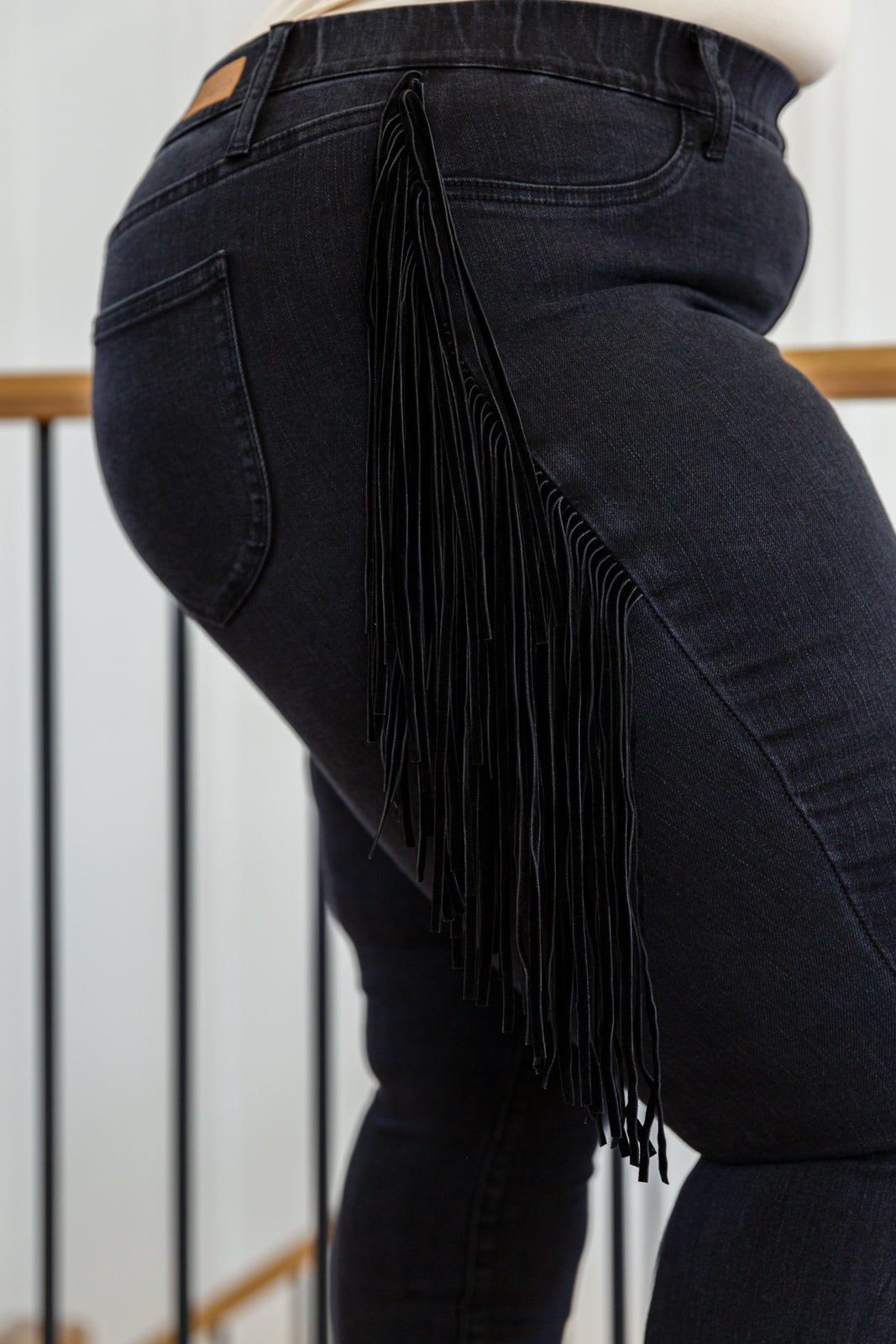 Judy Blue Fringe Skinny Jegging In Black