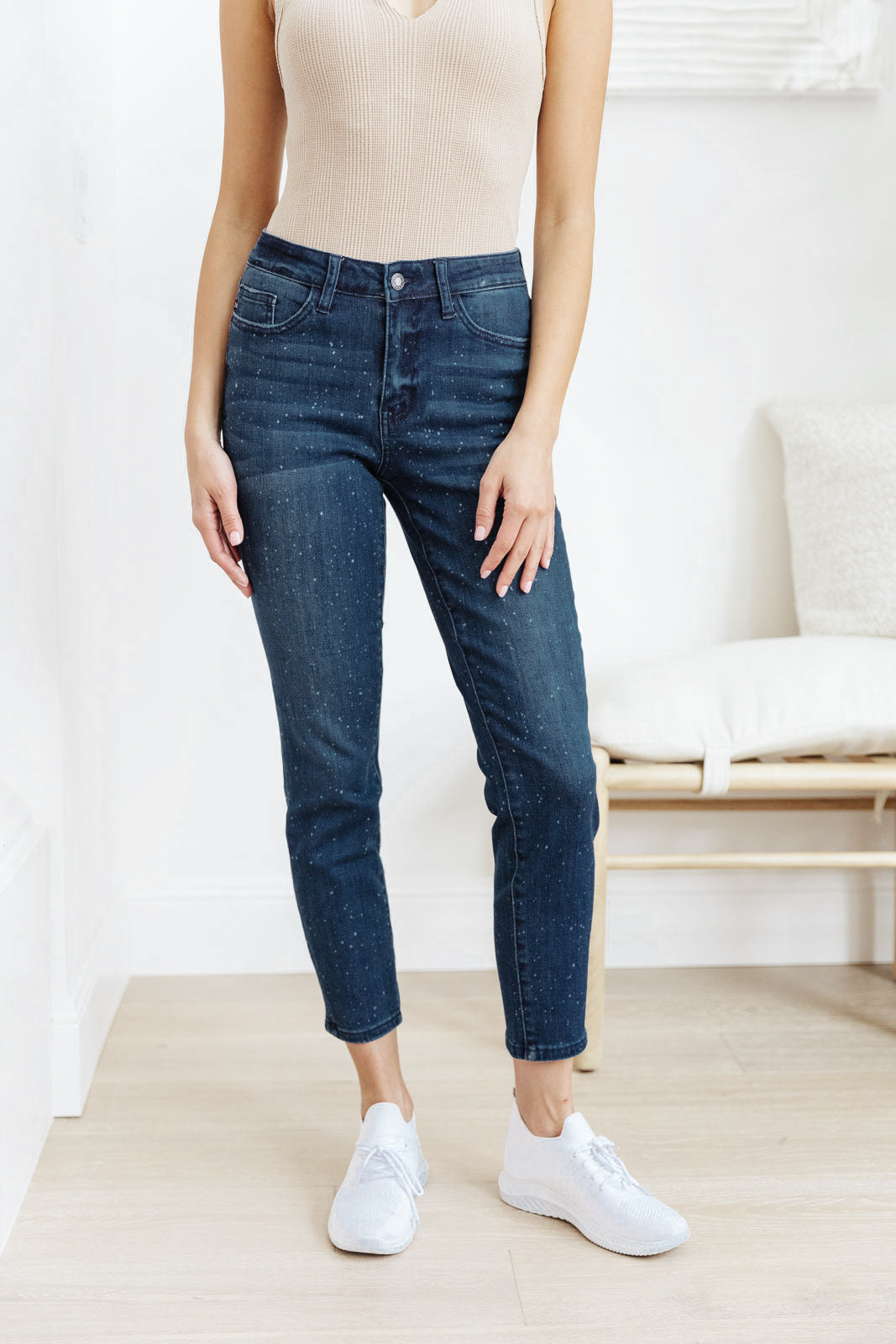 Judy Blue Mid Rise Relaxed Fit Mineral Wash Jeans