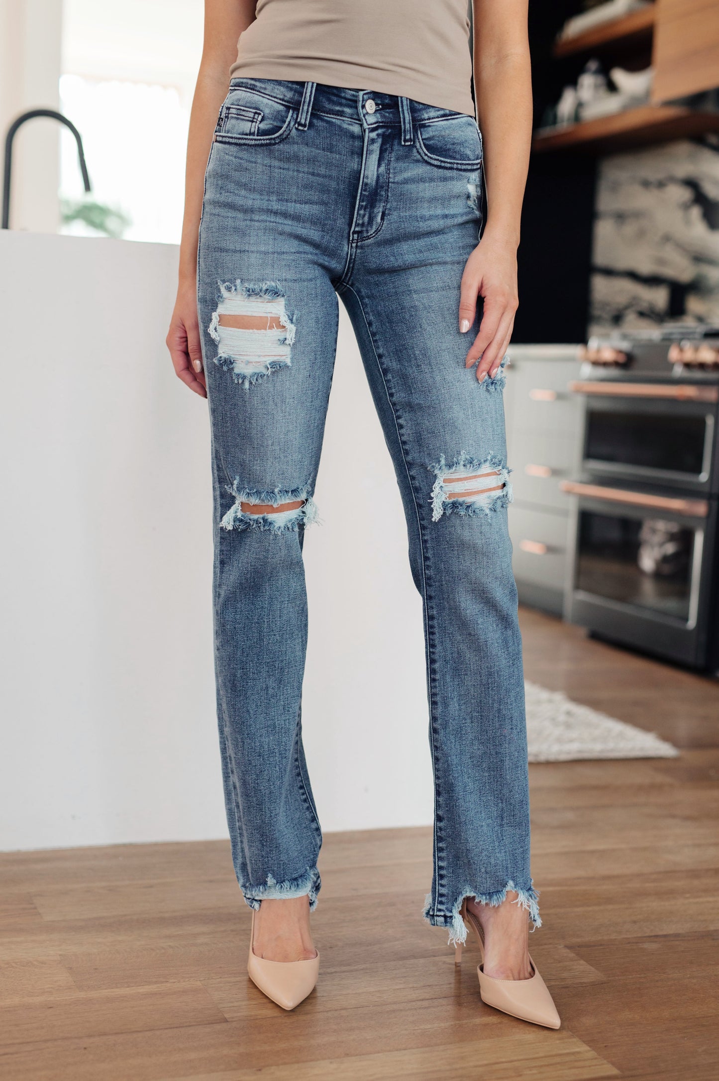 Judy Blue Destroyed Straight Jeans