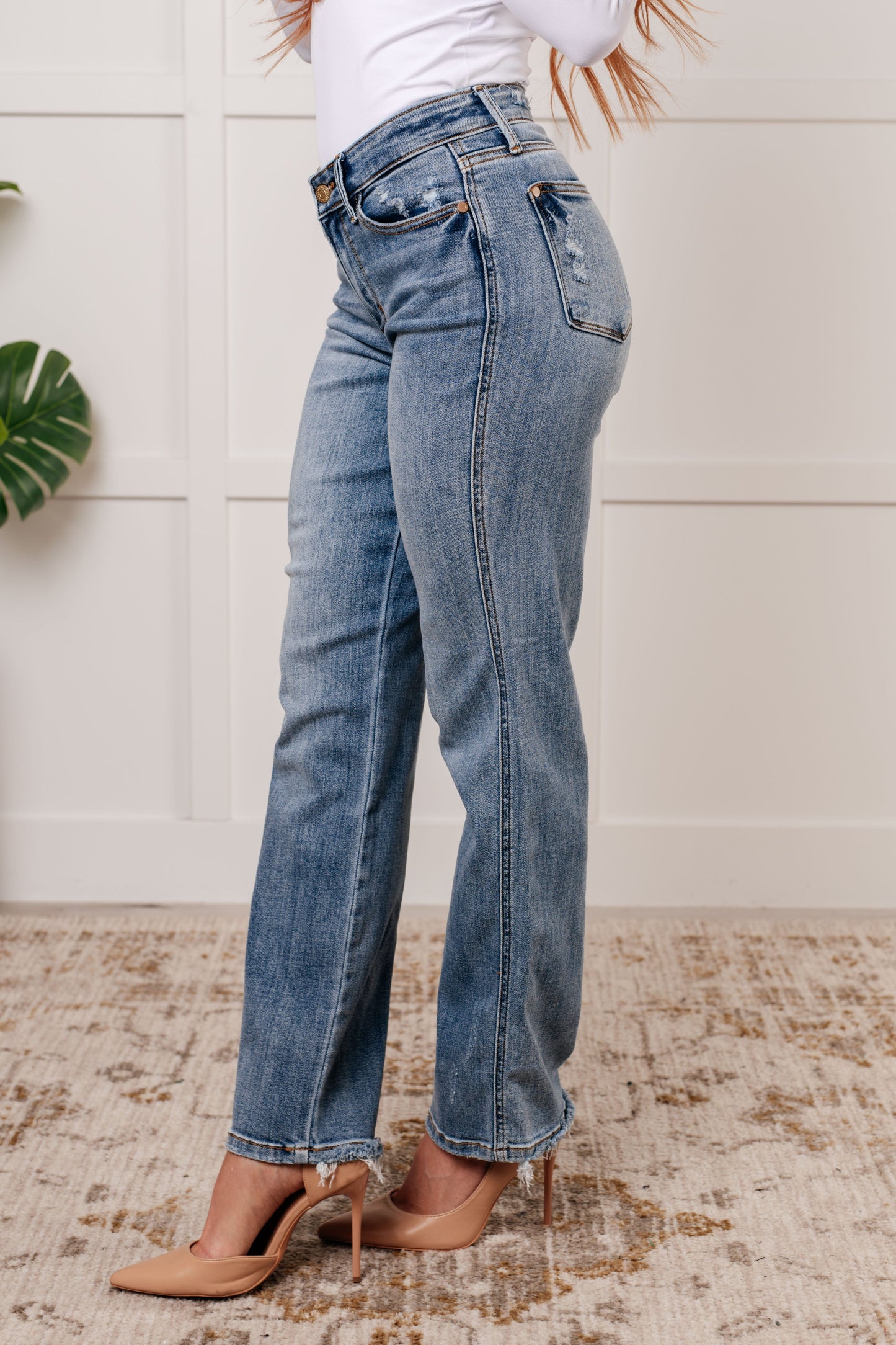 Judy Blue Mid Rise Cell Phone Pocket Dad Jeans