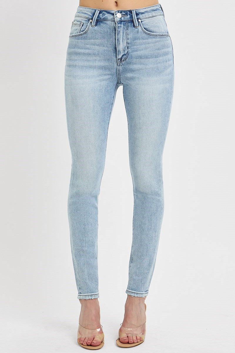 Risen Light Wash High Rise Skinny Jeans – Classic Stretch Denim for Everyday Style