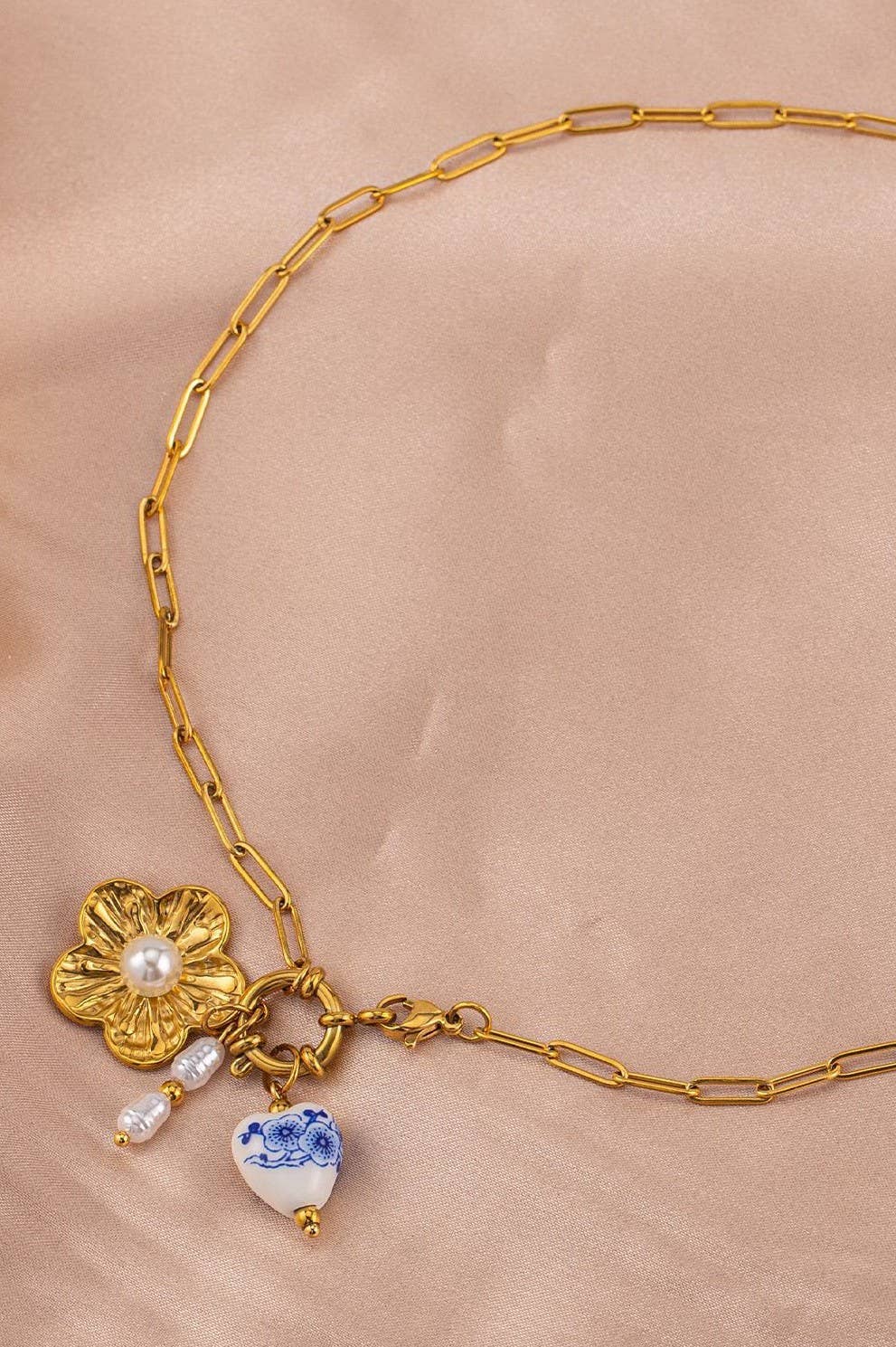 18K STAINLESS STEEL TARNISH FREE FLOWER NECKLACE