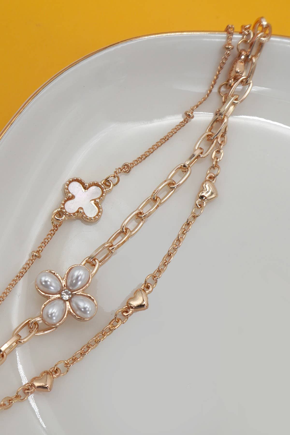 CHARM BRACELET-MULTILAYER FLORAL PEARL CROSS
